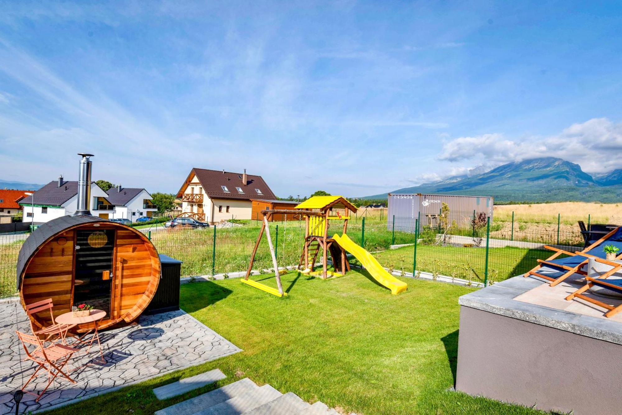 Tatrystay Cactus Premium High Tatras Private Wellness Villa *